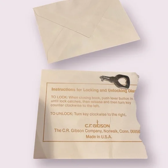 Vintage Made In Italy Red Plaid Scotty Dog Locked Daily Journal Diary - Picture 5 of 14